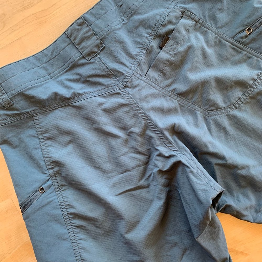 Kuhl shorts - Picture 3 of 3